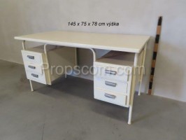 Weißer Schreibtisch
