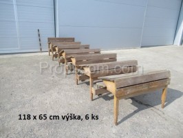 Školní lavice