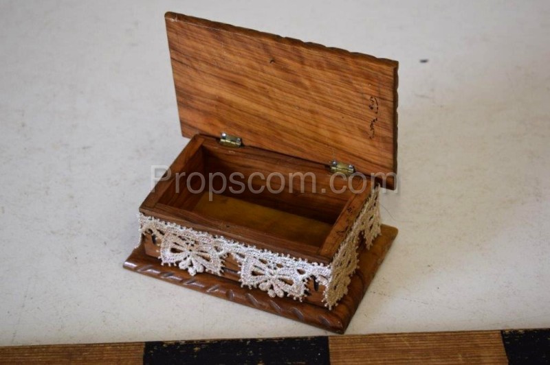 Jewelry box