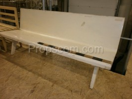 White lacquered bench