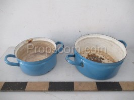 Enamel pots