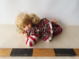 Doll lying down