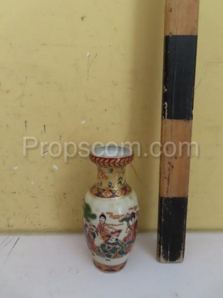 Vase mit asiatischem Motiv