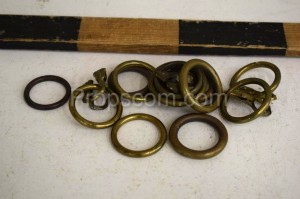 Curtain rings