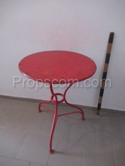 Round metal table