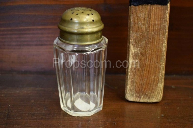 Saltwater brass glass