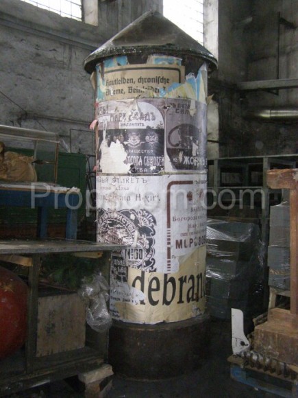 Poster column