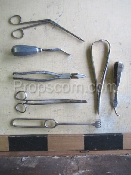 Surgical instruments