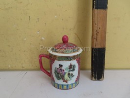 Mug with a Chinese motif