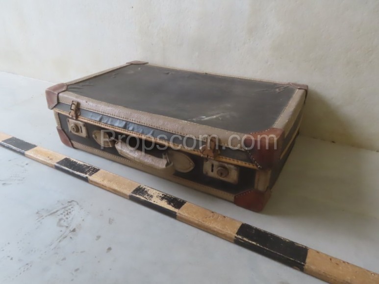 Carry-on suitcase 