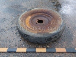 Tires with discs