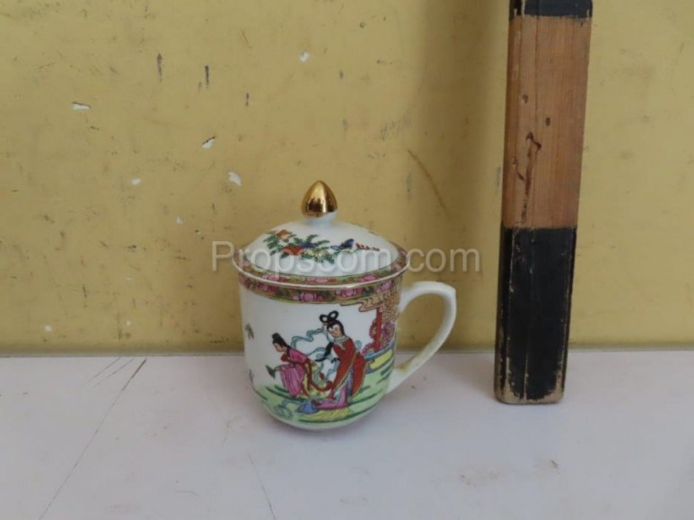 Mug with an Asian motif