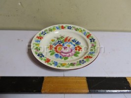 Decorative plate