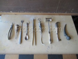 Surgical instruments