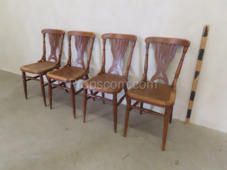 Židle dřevěné