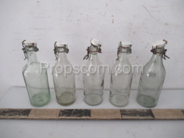 Bottles with ceramic stoppers