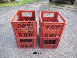 Plastic crates for bottles
