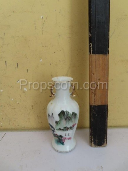 Vase with a Chinese motif