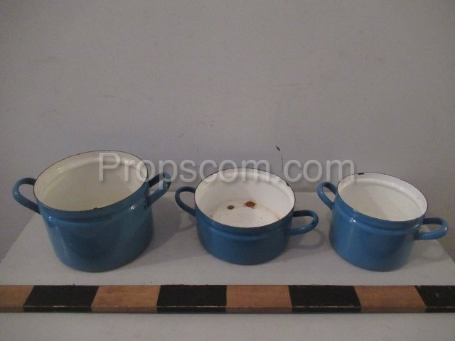 Enamel pots