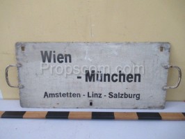 information sign: Vien - München
