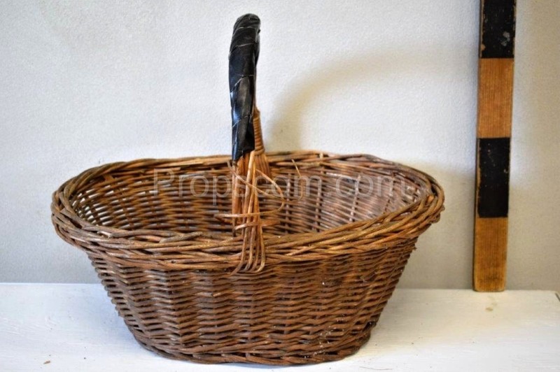 Wicker basket