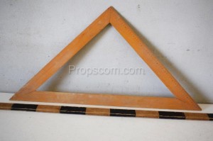 Školní trojúhelník rovnoramenný