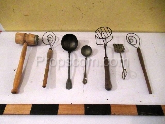 Kitchen utensils