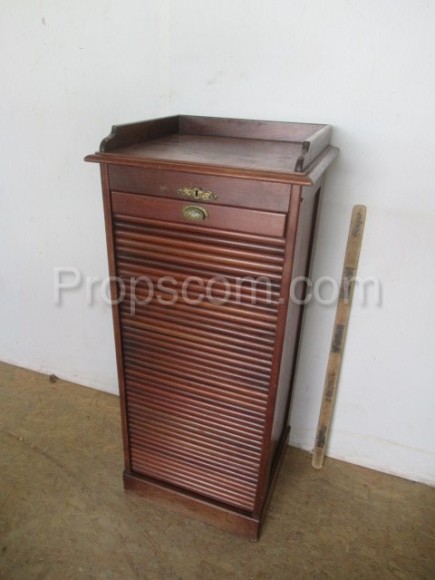 Registration box with shutter
