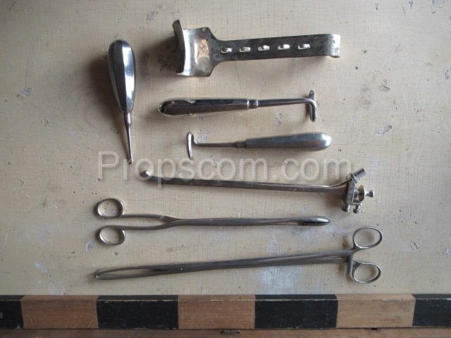 Surgical instruments