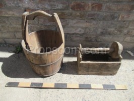 Bucket with crate