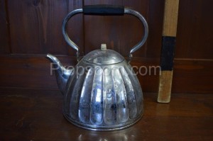 Tea pot