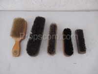 Shoe brushes mix