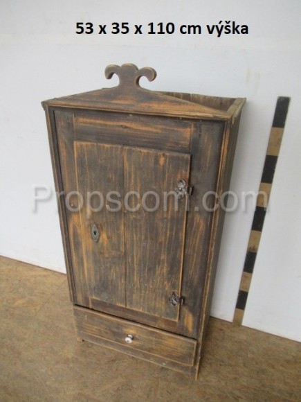 Hanging cabinet with door