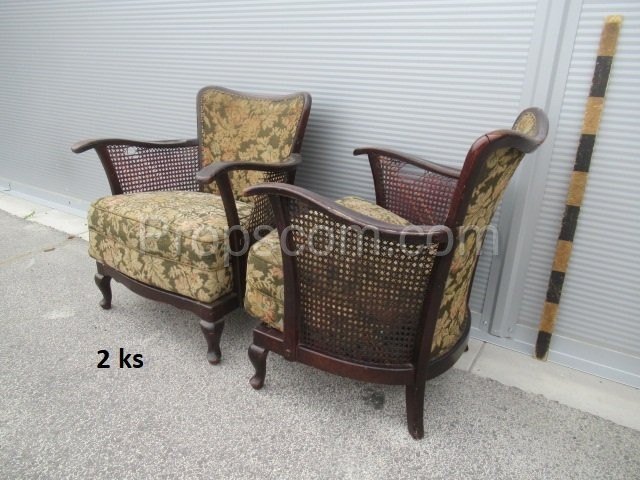 Upholstered upholstered armchairs