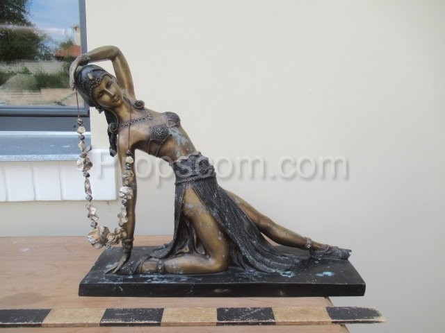 Statuette of a dancer orient bronze