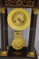 Column clock