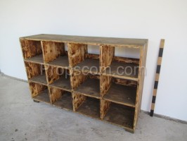 Low shelf cabinet