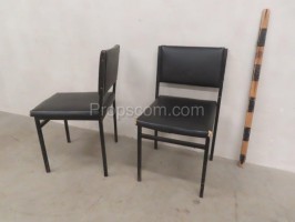 Gepolsterter Stuhl aus Metall