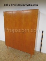 Three-leaf cabinet