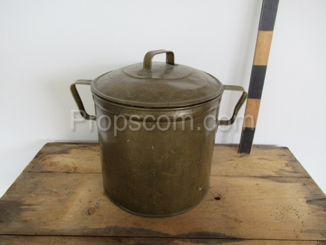 Copper pot