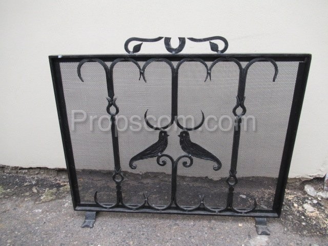 Forged fireplace screen