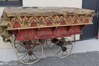 Carriage for puppet theater