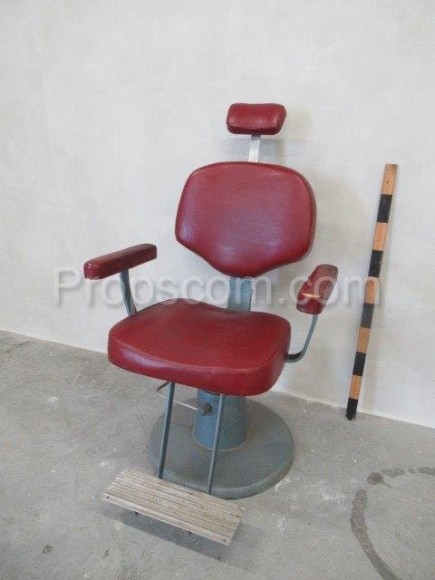Hairdresser's chair