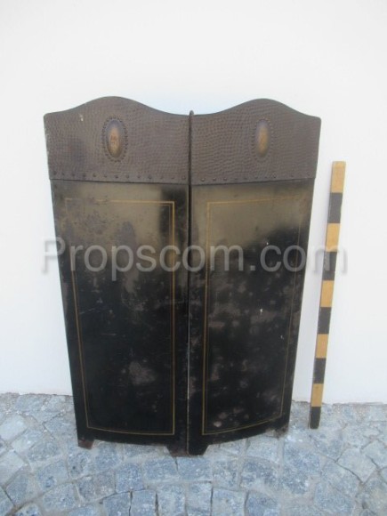 Screen for stoves and fireplaces