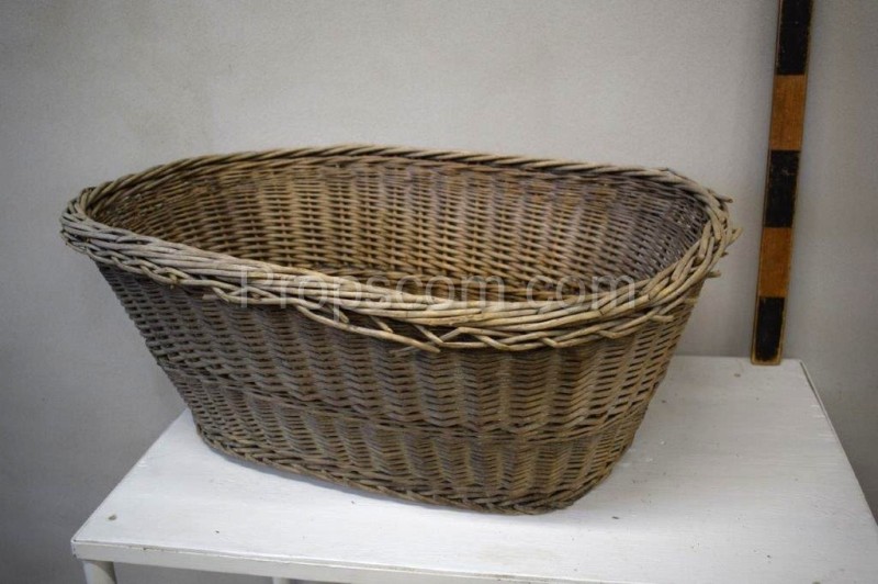 Laundry basket