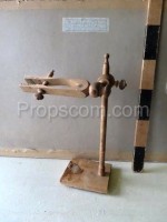 Laboratory equipment holder