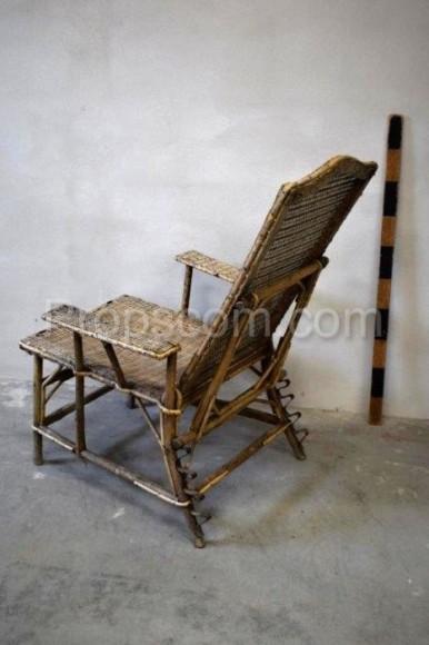 Wicker adjustable armchair