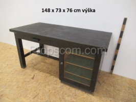 Glass desk with pull-out top