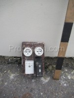 Electrical panel: sockets, fuses