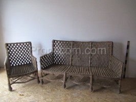Three-seater with wicker chair